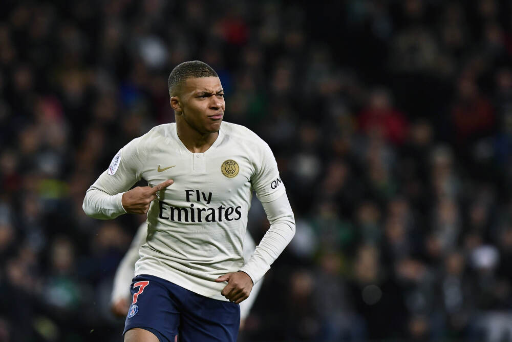 青岛：足球贺岁启新程